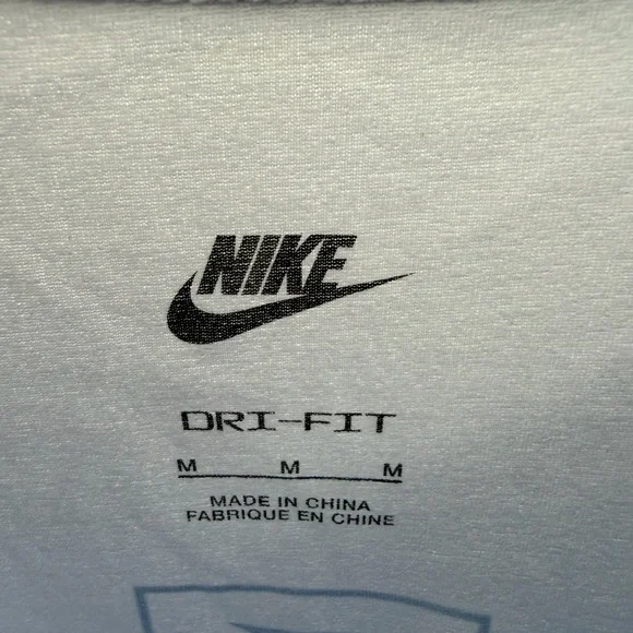 Nike Men's Light Blue and White Short Sleeve Tee - Picture 5 of 5